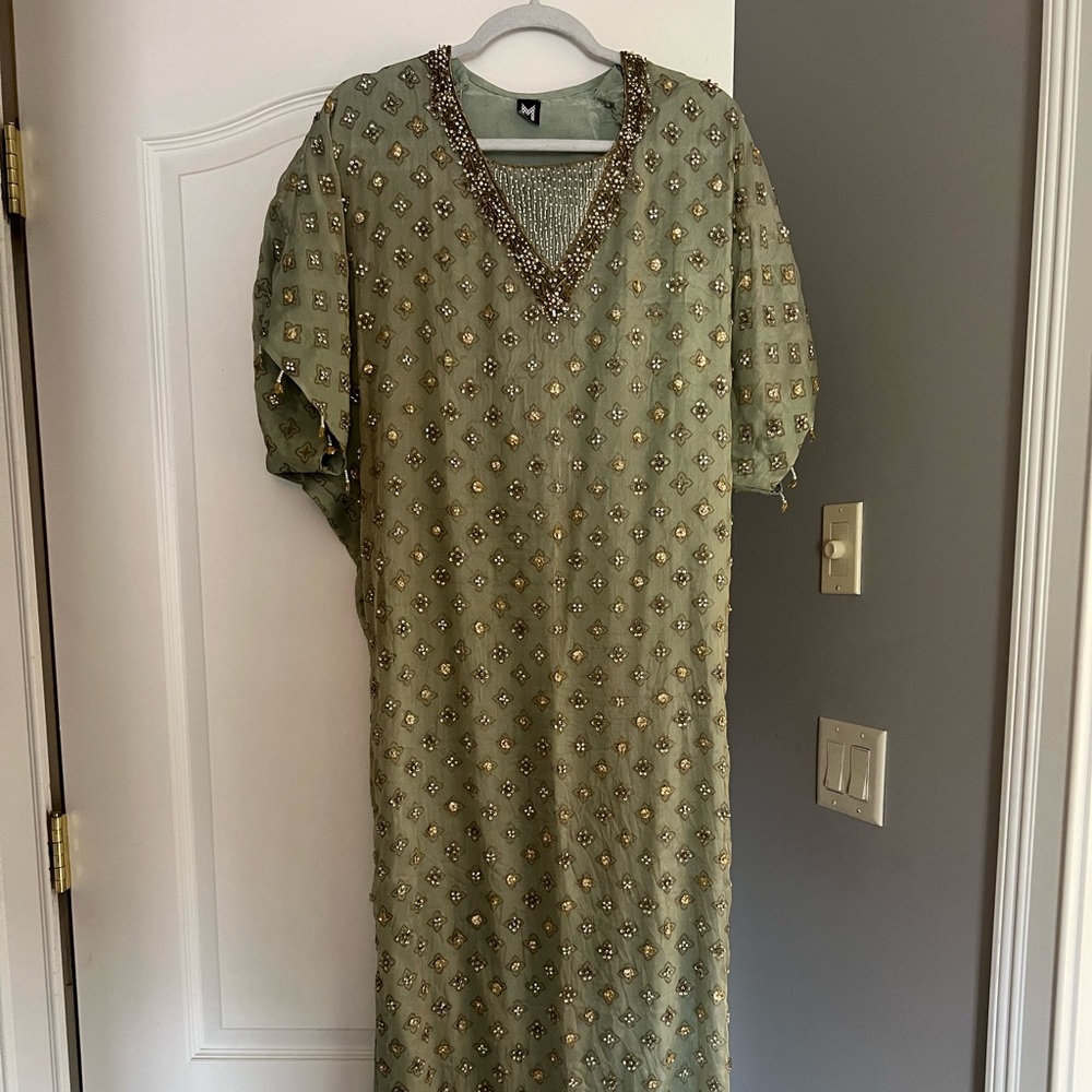Mahgul Kaftan - never worn
